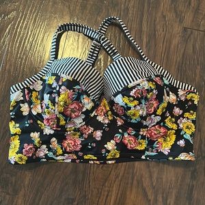 Torrid size 1 bathing suit top